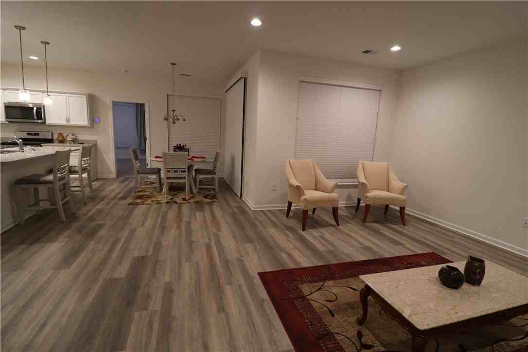 Highland Ave - Photo 4 of 17