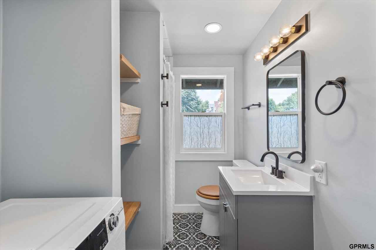 3401 Arbor St - Photo 7 of 25