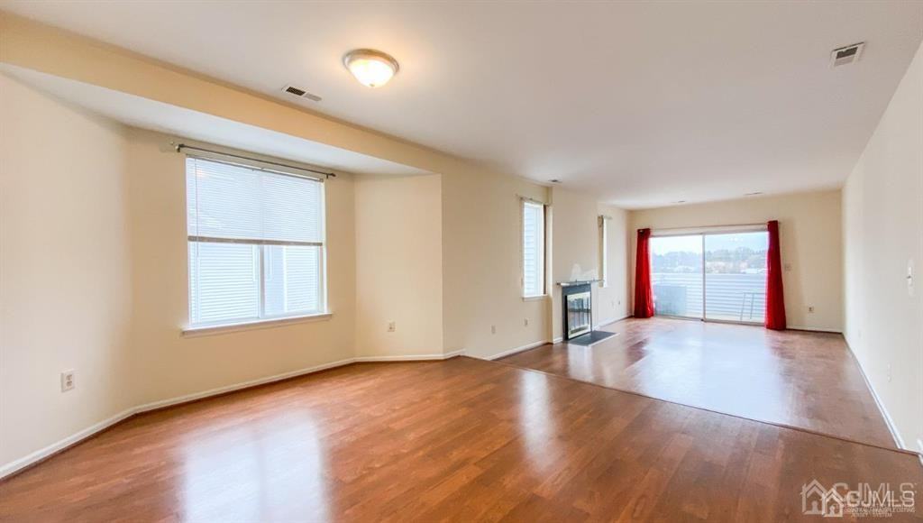 701 Jesse Way - Photo 7 of 16