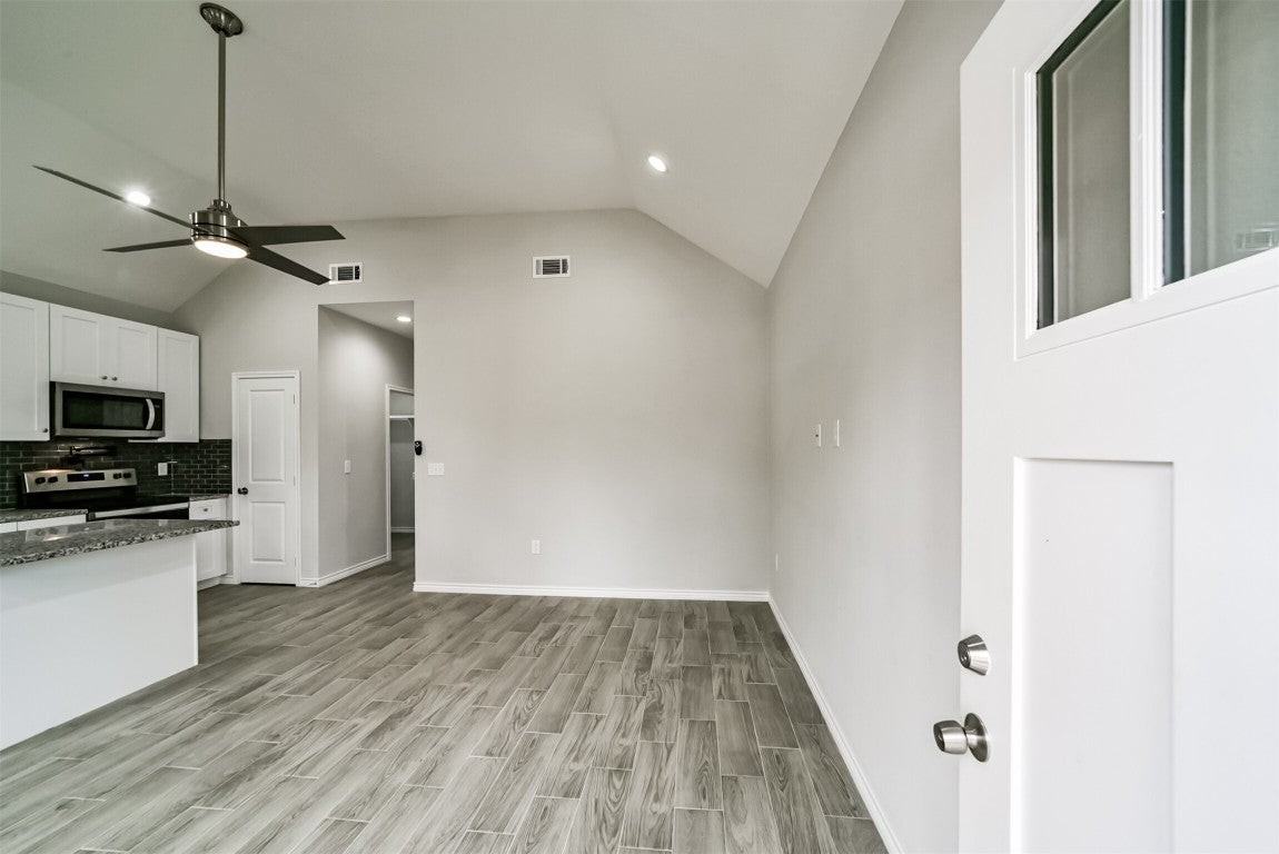 16613 E Lynbrook - Photo 3 of 28