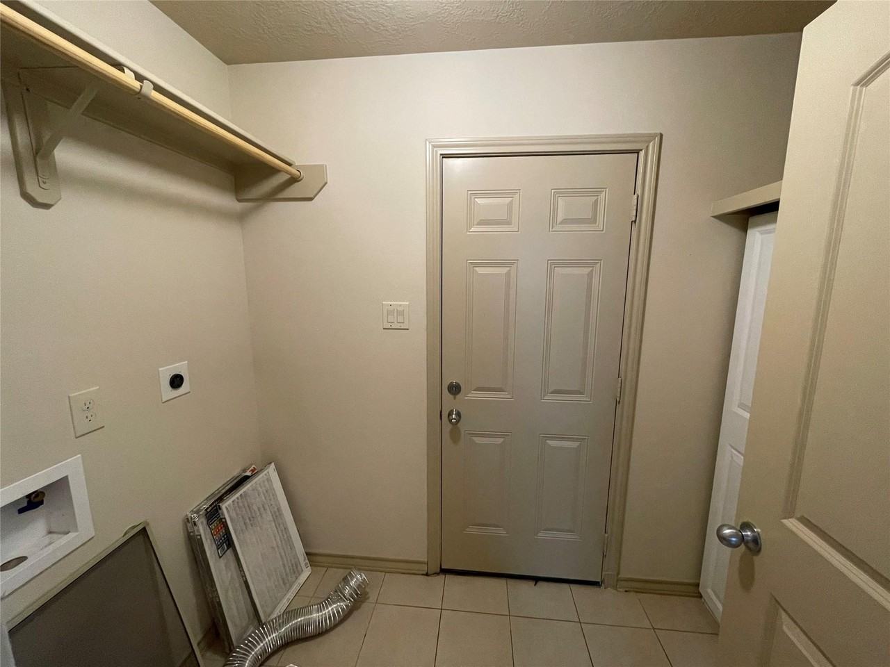 16928 W Ivanhoe - Photo 7 of 18