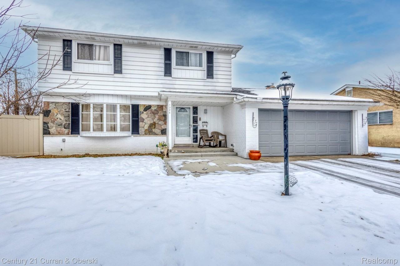 1286 Sherbourne Dr - Photo 2 of 38