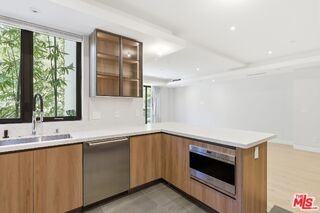 11769 Bellagio Rd - Photo 2 of 8