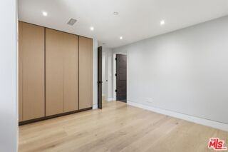 11769 Bellagio Rd - Photo 5 of 8