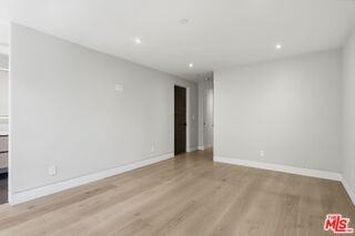 11769 Bellagio Rd - Photo 7 of 8