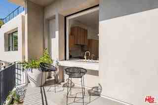 1205 Las Lomas Pl - Photo 4 of 8