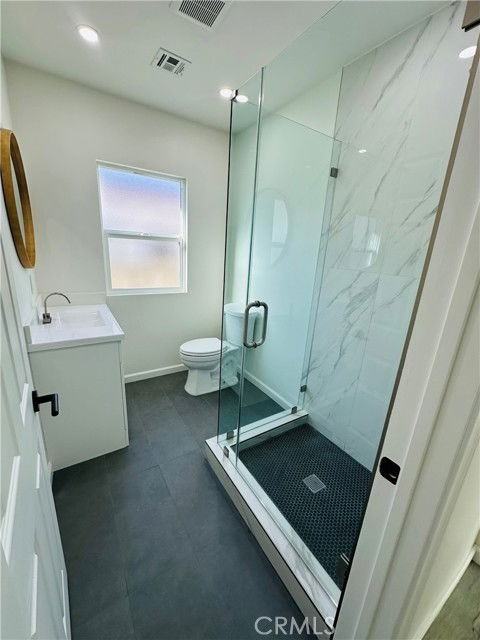 3634 Caspian Ave - Photo 7 of 8