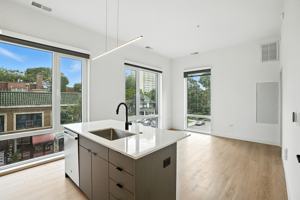 featured image of 1105 Pleasant St #3-2