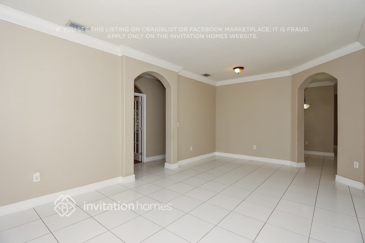 14633 Sw 181st Ter - Photo 5 of 20