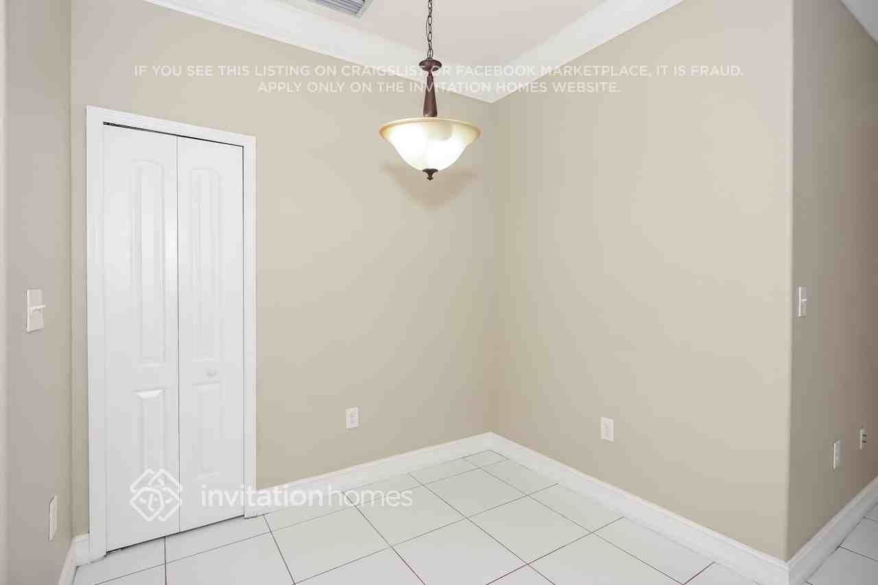 14633 Sw 181st Ter - Photo 6 of 20