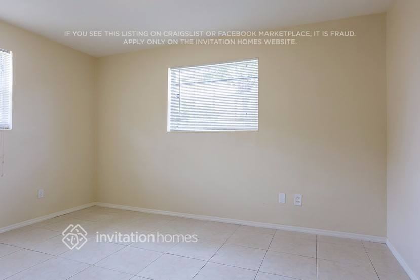 3101 Sw 37th Ter - Photo 6 of 13