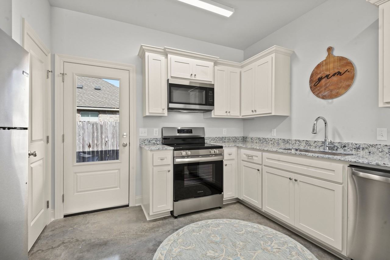 30080 Mayer St #62 - Photo 5 of 9