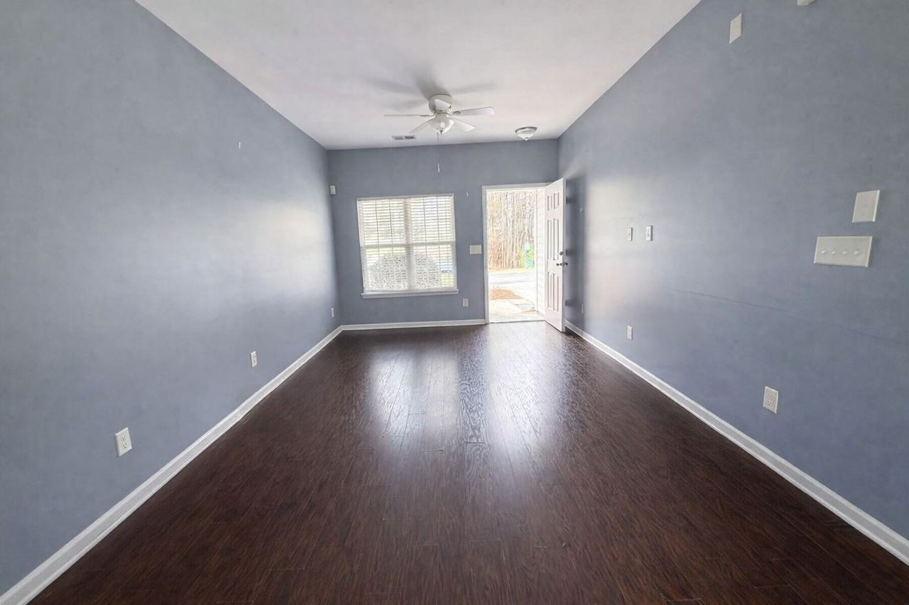 15409 Tully House Ct #1 - Photo 4 of 33