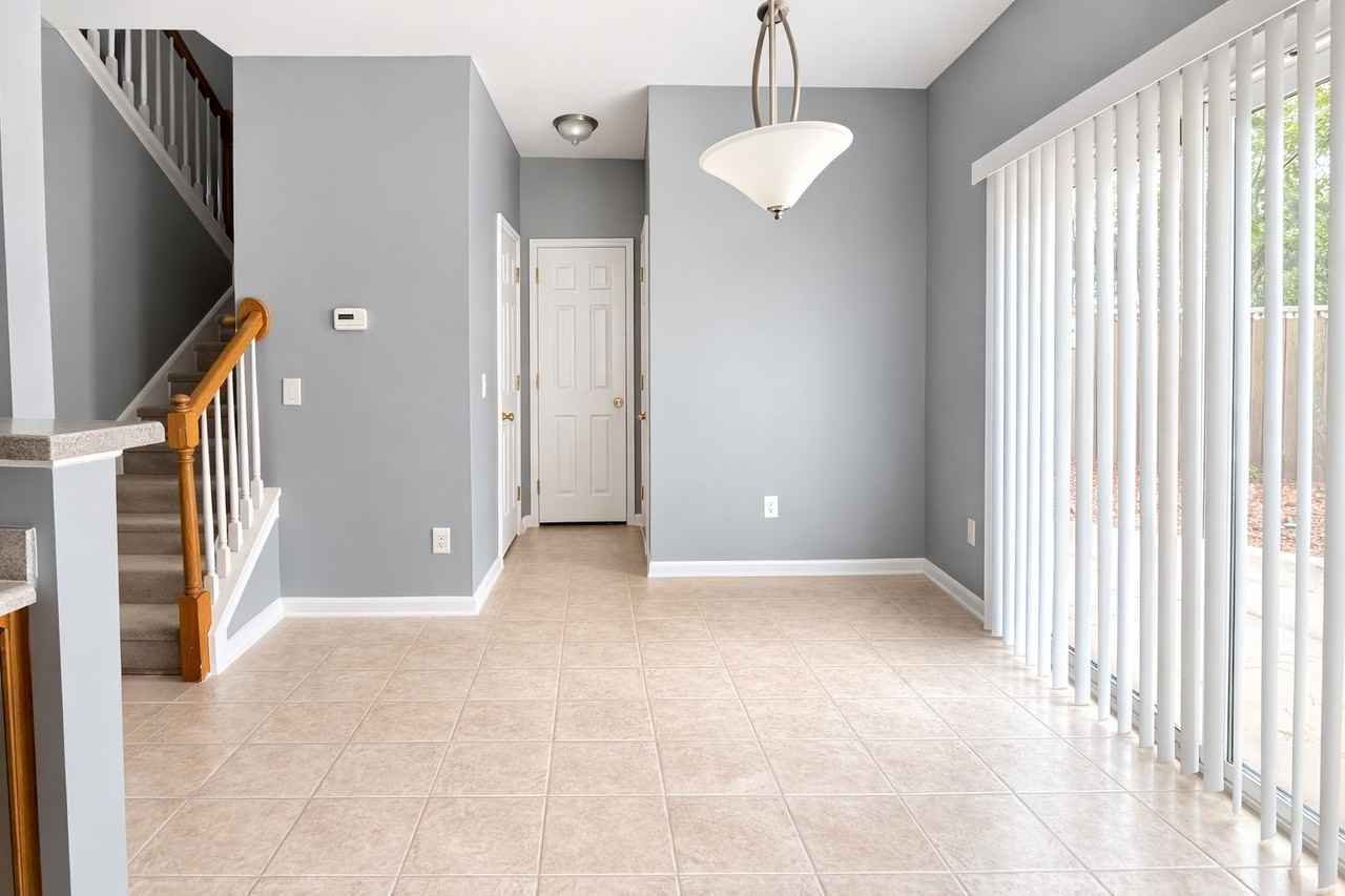 15409 Tully House Ct #1 - Photo 6 of 33