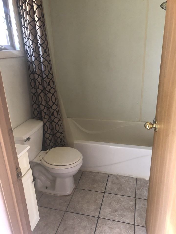 574 Lincoln St #1 - Photo 4 of 8