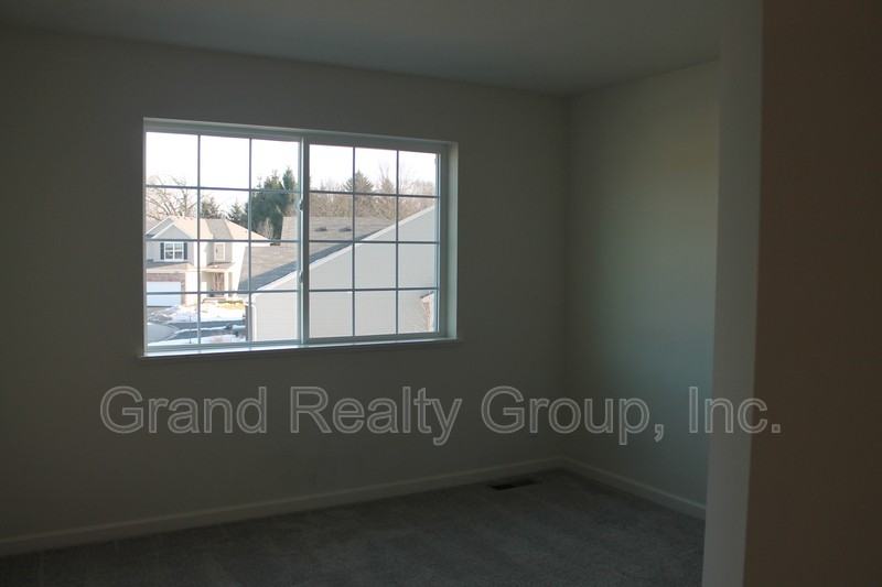 7106 Country Club Hills Dr #1 - Photo 7 of 15