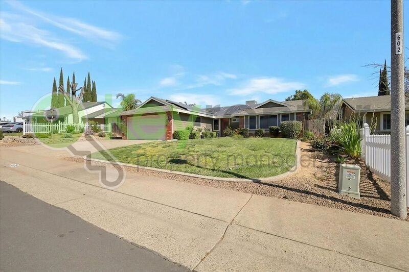 6359 Edgewood Way - Photo 3 of 42