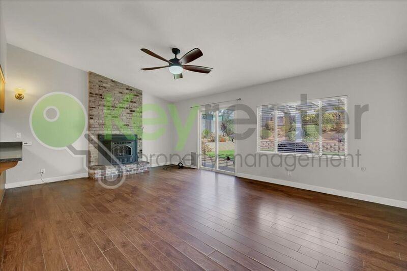 6359 Edgewood Way - Photo 6 of 42