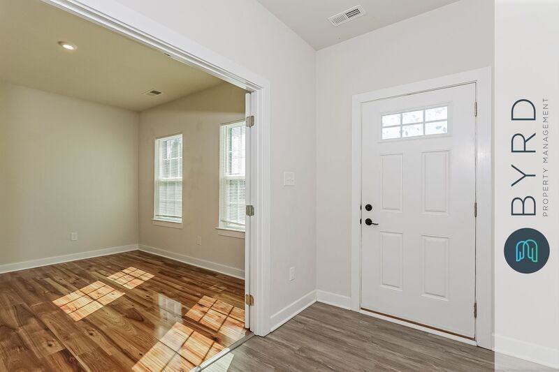 9206 Miranda Ln - Photo 3 of 27