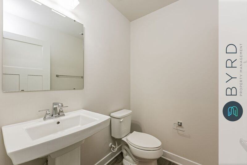 9206 Miranda Ln - Photo 6 of 27