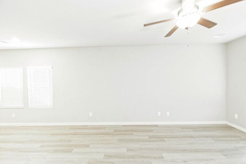 3913 Murvaul Dr - Photo 3 of 36