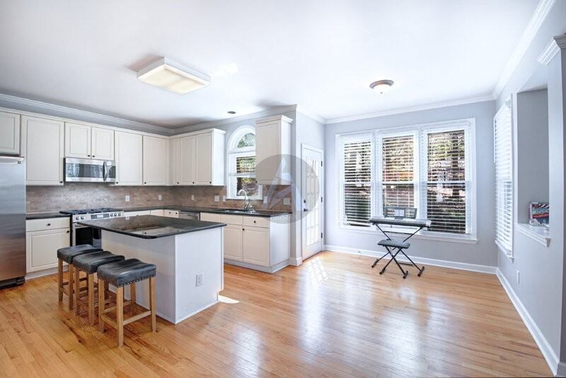 3786 Upland Dr - Photo 5 of 36