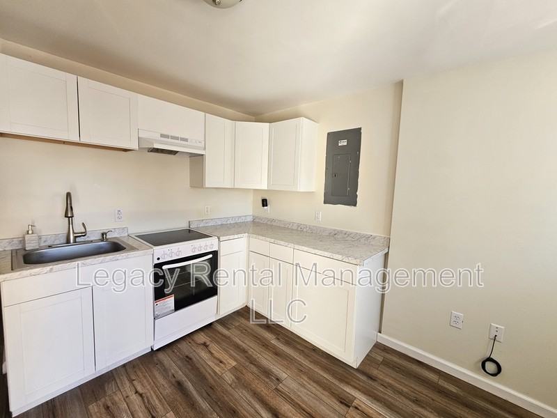 626 Rearn. Church Street #1stFL - Photo 2 of 9