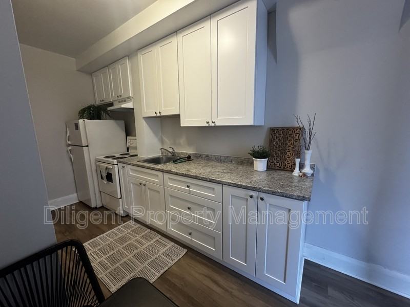 451 Water St #3 - Photo 4 of 45