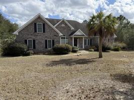 featured image of 1367A Saddle Club Rd