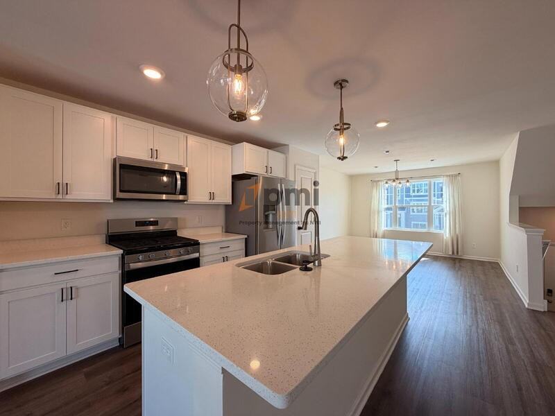 8726 Orchid Dr - Photo 4 of 18