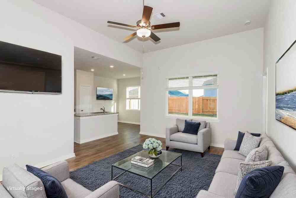 424 Mustang Trot Dr - Photo 3 of 35