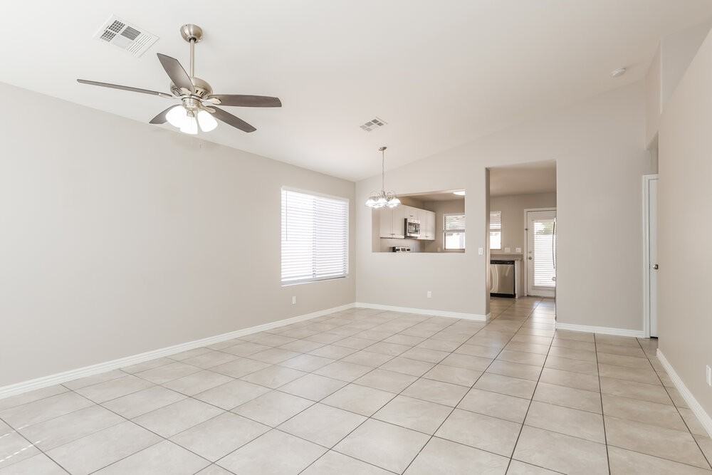 15948 W Lundberg St - Photo 4 of 16