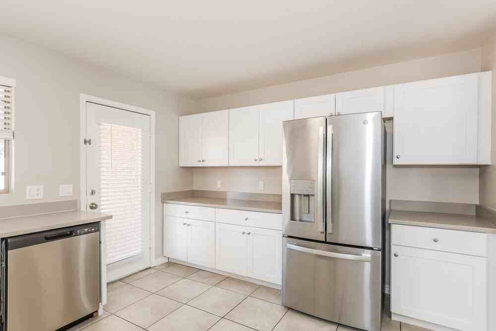 15948 W Lundberg St - Photo 7 of 16