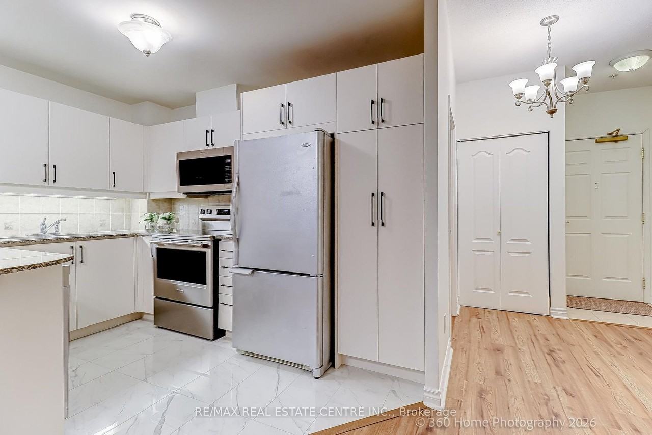 350 Princess Royal Drive #107 - Photo 4 of 19