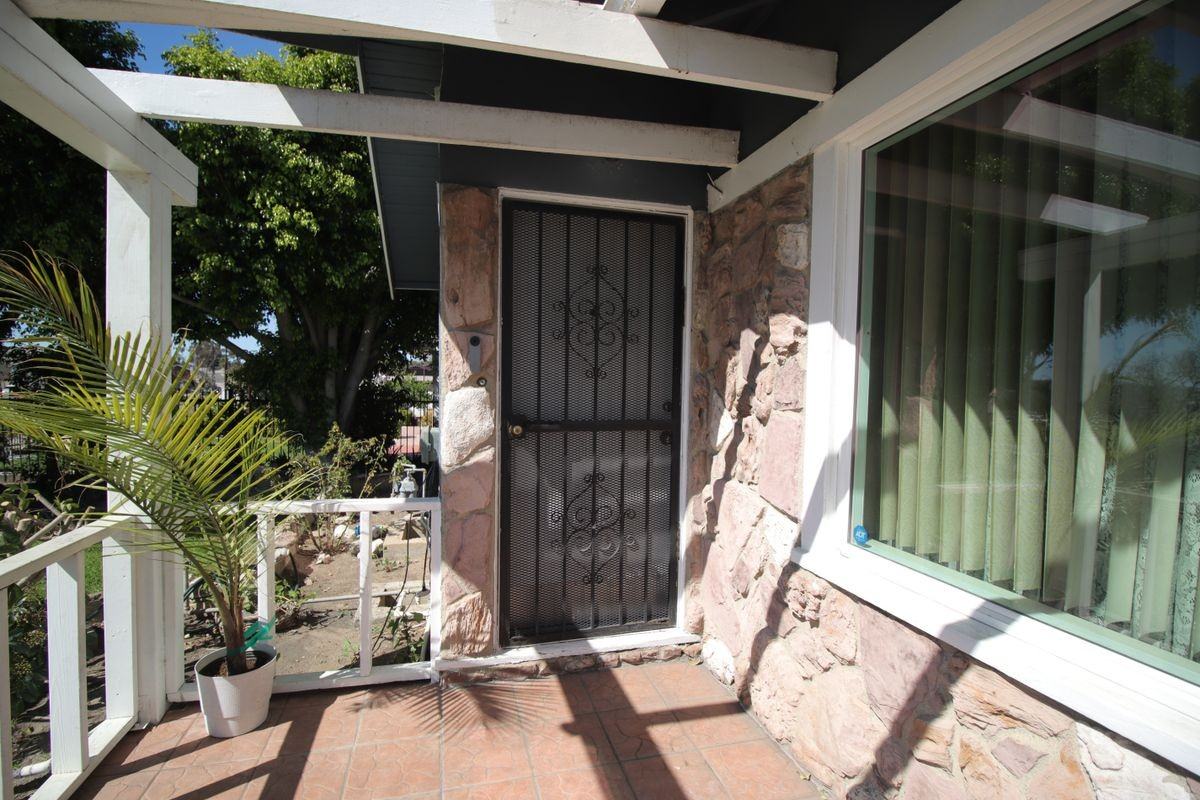 341 W 124th St - Photo 2 of 48