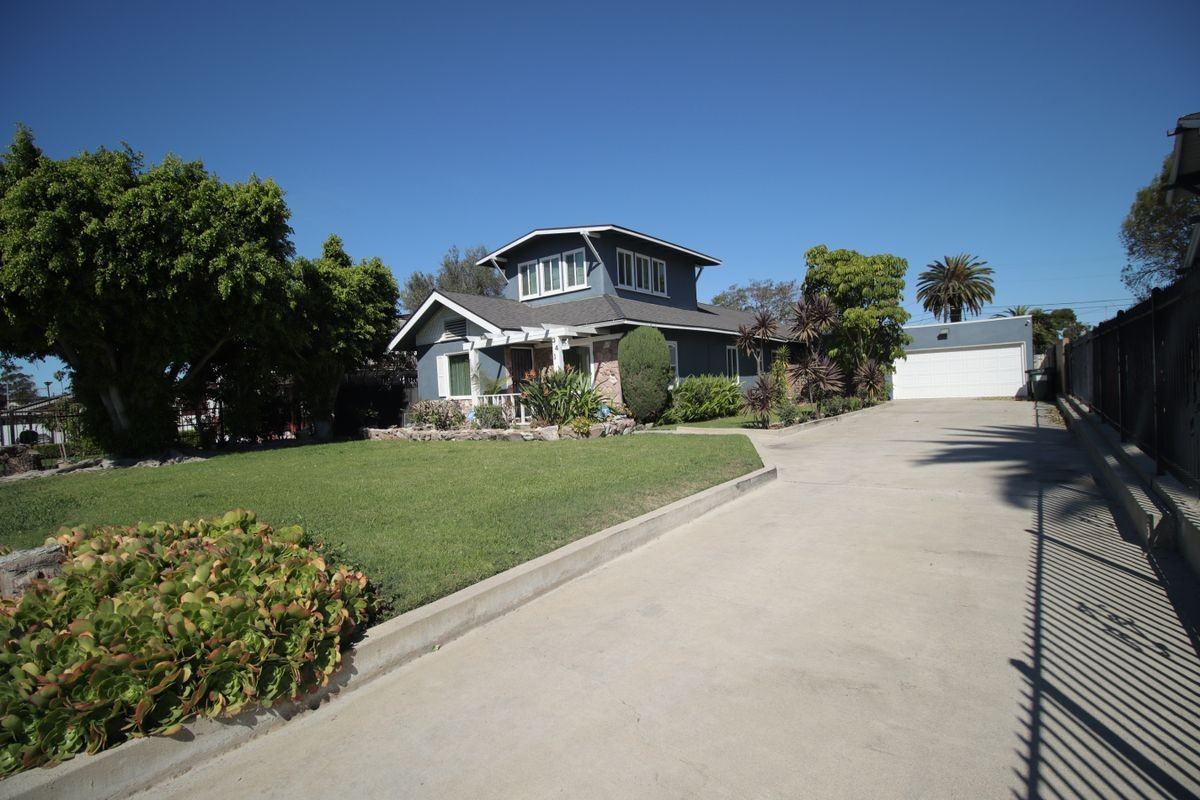 341 W 124th St - Photo 4 of 48