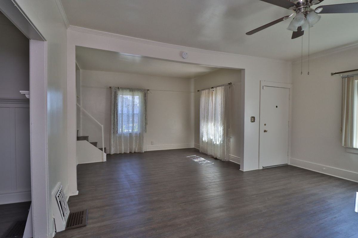 341 W 124th St - Photo 7 of 48