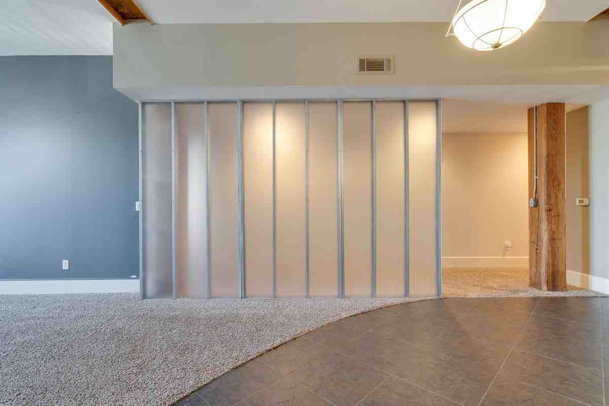 137 E Ge Patterson Ave ##202 - Photo 6 of 33