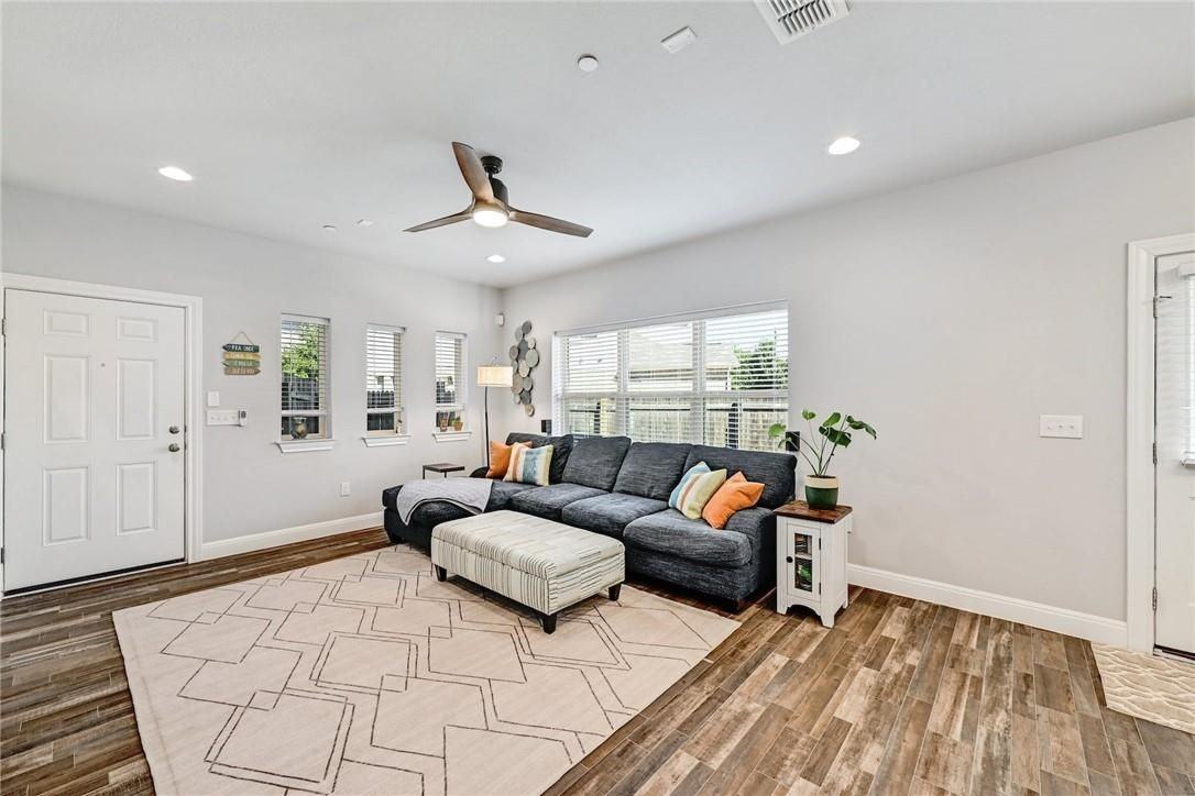 12813 Leatherback Ln - Photo 3 of 12