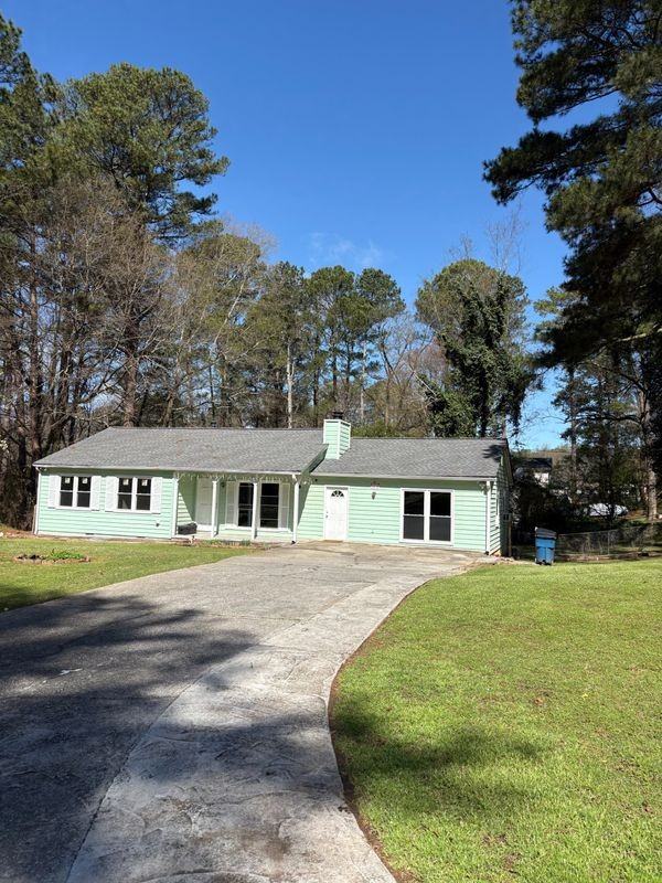 429 Strickland Ct - Photo 6 of 50