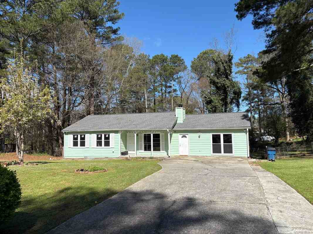 429 Strickland Ct - Photo 7 of 50