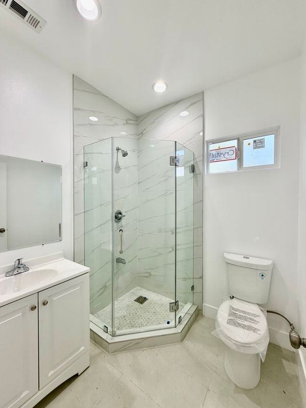 11524 June St - Photo 2 of 10