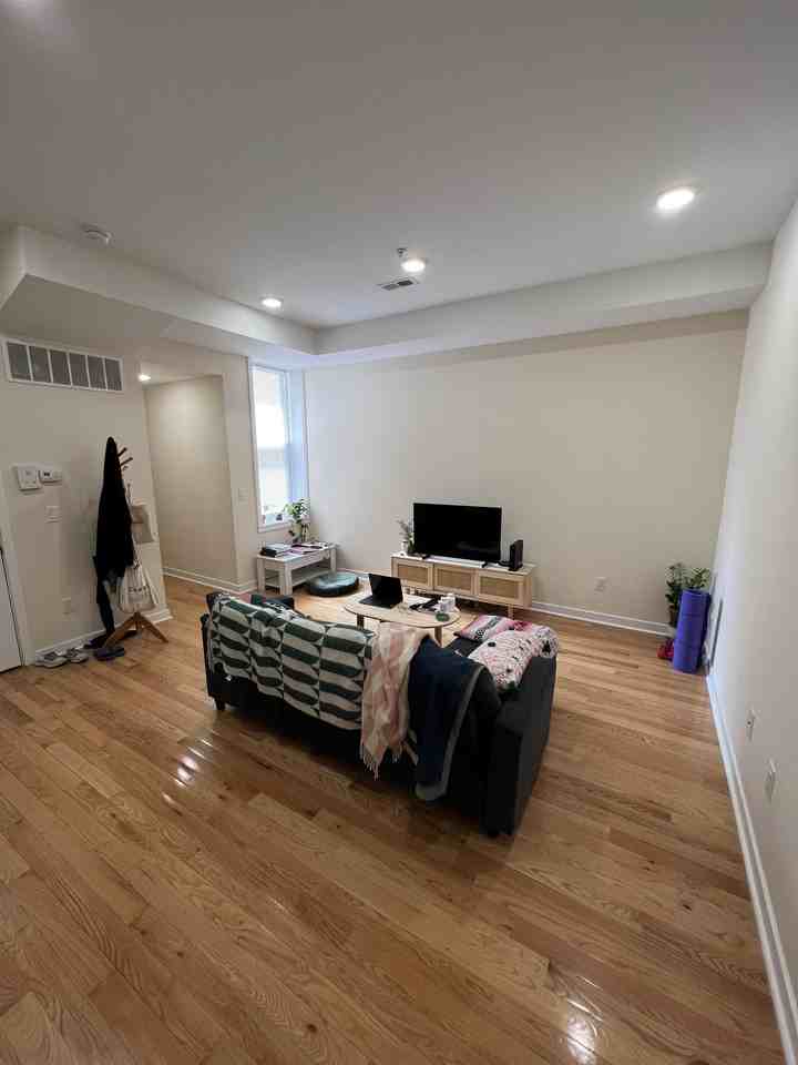 1926 Girard Ave. - Photo 2 of 8