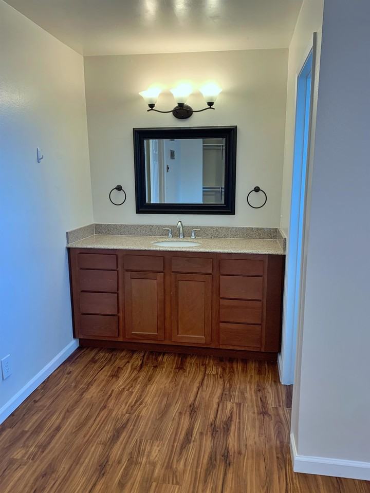 4021 MISSISSIPPI ST - Photo 4 of 6