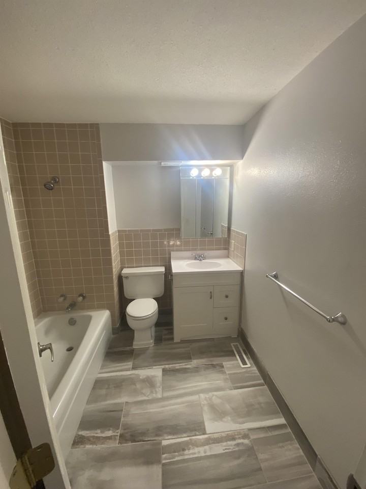 614 Ansborough Avenue - Photo 5 of 6