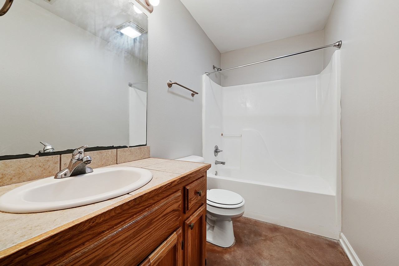 30090 Mayer Street - Photo 4 of 21