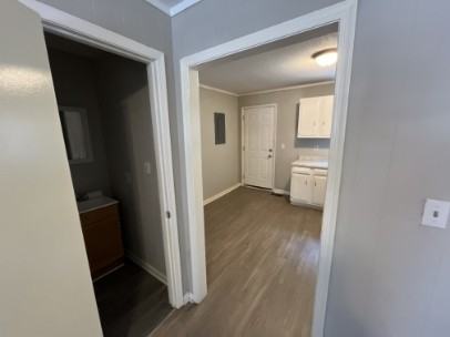 303 Pineywood Road - Photo 2 of 16