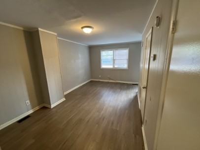 303 Pineywood Road - Photo 4 of 16