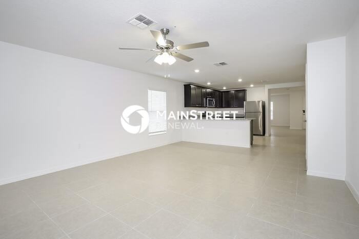 1138 Union Ave - Photo 3 of 16