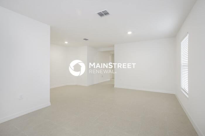 1138 Union Ave - Photo 6 of 16